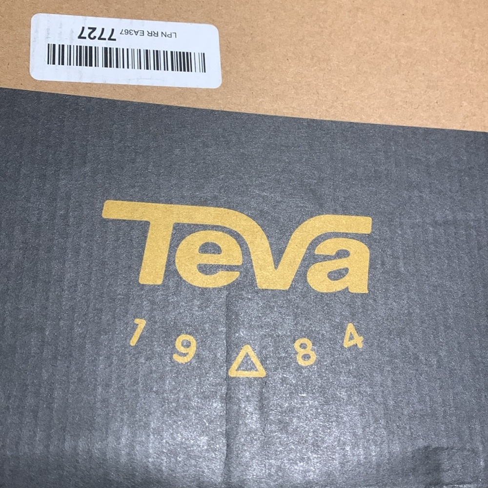 Reva - Picture 4 of 4
